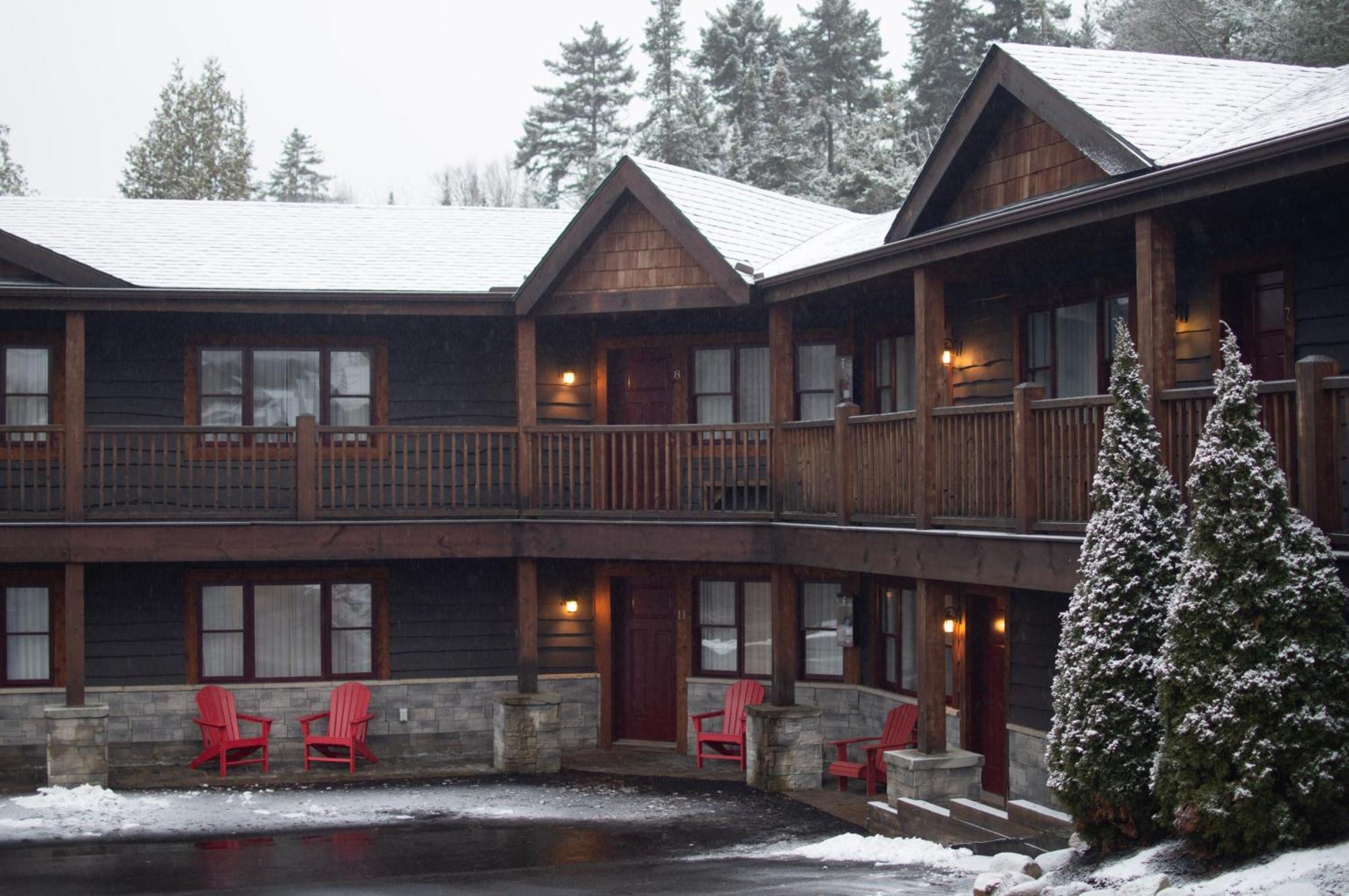 Lake Placid Inn: Residences Bagian luar foto