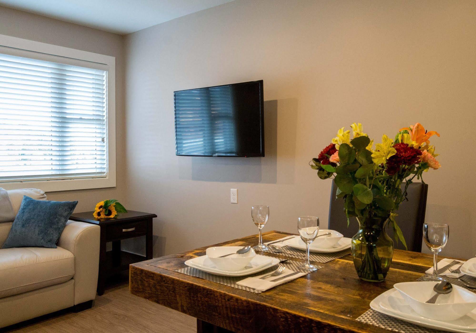 Lake Placid Inn: Residences Bagian luar foto