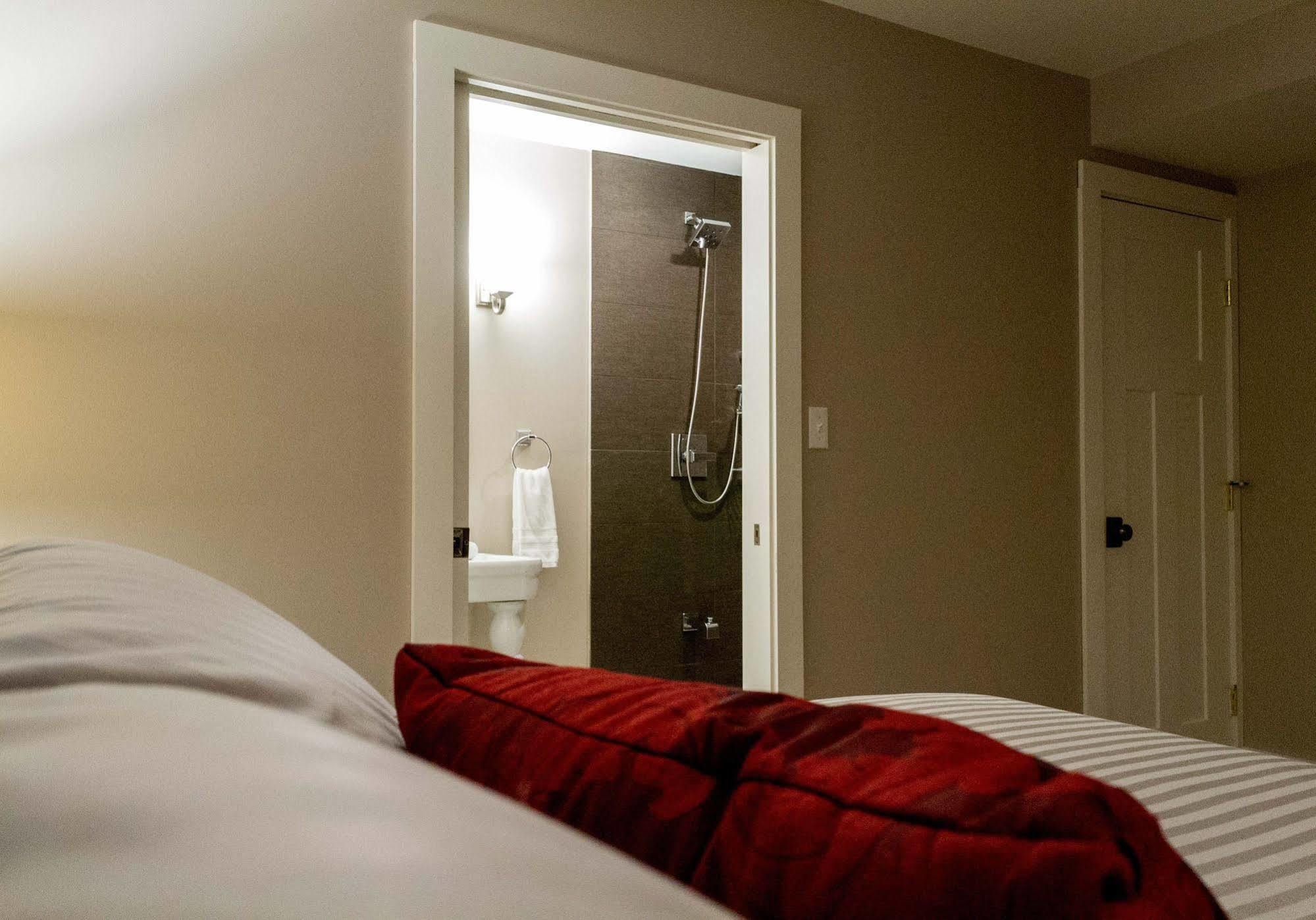 Lake Placid Inn: Residences Bagian luar foto